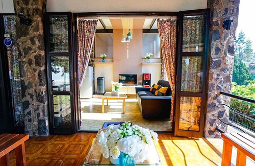 Parongpong Villa | Wonderful 3-bedroom villa in Jawa Barat