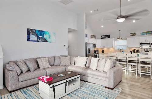 Port Bolivar House | 3 Beachfront Houses! 3 Heated Pools! Sleeps 80! Weddings & Events Welcome! Pets!