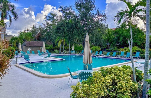 Vamo Apartment | Serene Stay at Pelican Cove