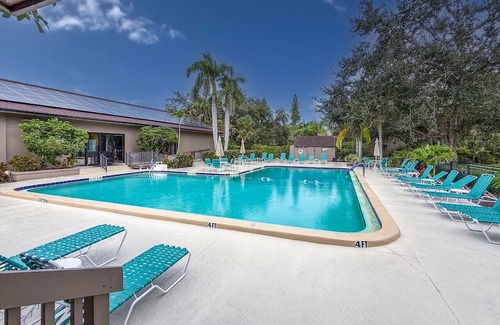 Vamo Apartment | Serene Stay at Pelican Cove