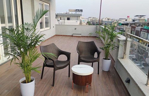Vaishali Nagar Apartment | Marvelous 3-bedroom apartment with AC in Jaipur with massive deck in a lux.