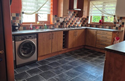 Sanquhar House | Cosy three bedroom bungalow in a quiet scenic village