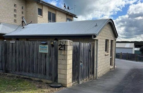 Port Campbell Villa | Twelve Apostles Beach House-STUDIO