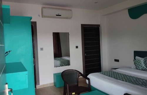 Kolar Road Apartment | The user's input "the will show up in search and of the top of the