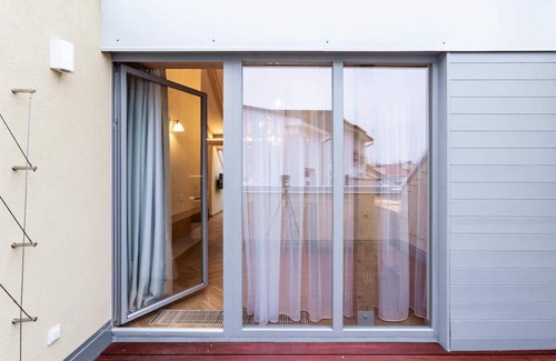 Vinohrady Apartment | Stylish Attic Retreat near Rieger Gardens