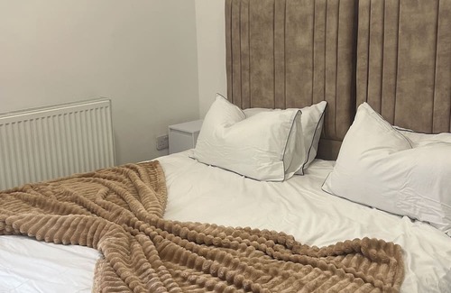 Colne Bed & Breakfast | Delightful 1-bedroom bed & breakfast in Colne