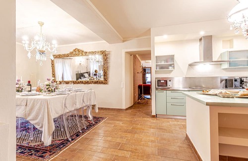 Montecatini Val di Cecina Villa | Villa in Montecatini with 5 bedrooms sleeps 10