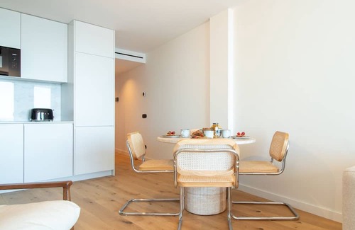 Foz do Douro Apartment | EDiTiON 309 Penthouse w/Plunge Pool by LovelyStay