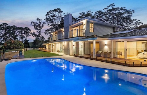 Matcham House | YARRIMBAH - Idyllic Coastal Estate with Private Pool & Spa