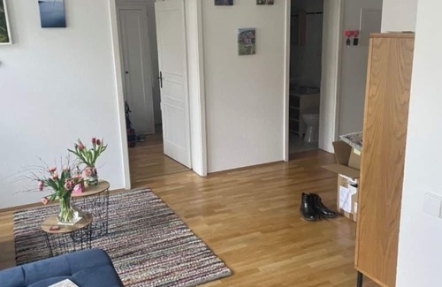 Gohlis-Sud Apartment | Cozy old apartment at the Schlösschen