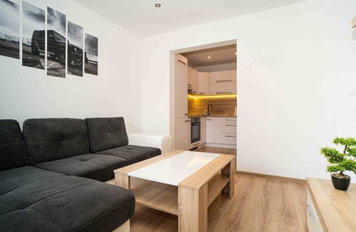 Juh Apartment | Nice flat in city