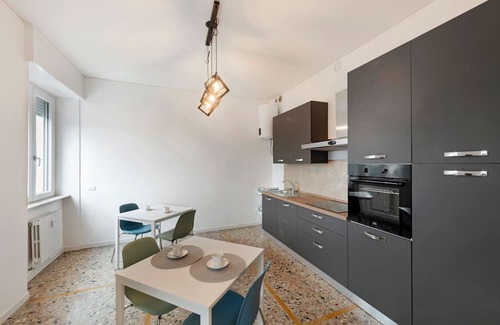 Citta Bassa Apartment | Room 'Enza 2' with Wi-Fi