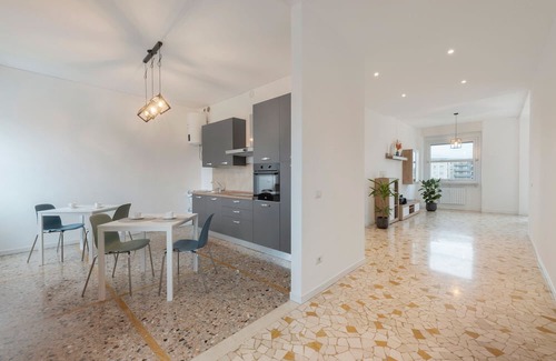 Citta Bassa Apartment | Room 'Enza 2' with Wi-Fi