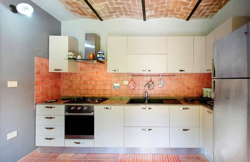 Castagneto Po Apartment | Holiday Home 'Il Trucchetto' with Private Garden