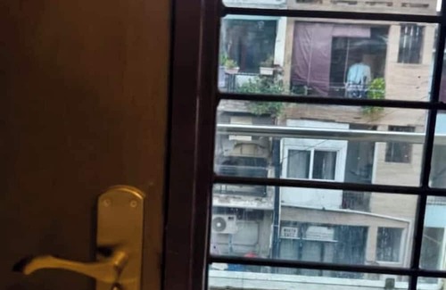 Lajpat Nagar Apartment | 2BHK in Lajpat Nagar near Market