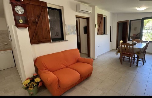 Chia House | Holiday Home 'Chia, 5 Rooms for 12 People' with Mountain View, Wi-Fi and Air Conditioning