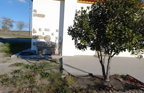 Idanha-a-Nova Apartment | Country House Das Oliveiras with Private Terrace, Shared Garden and Air Conditioning
