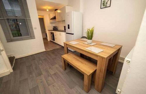 North Wheatley House | 3 Bed House | Sleeps 6 | Fast Wifi