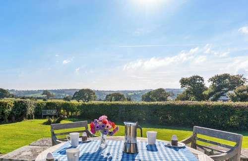Mylor Bridge Cottage | Peaceful country escape with garden & views