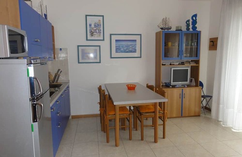 Bibione Apartment | Modern apartment with terrace