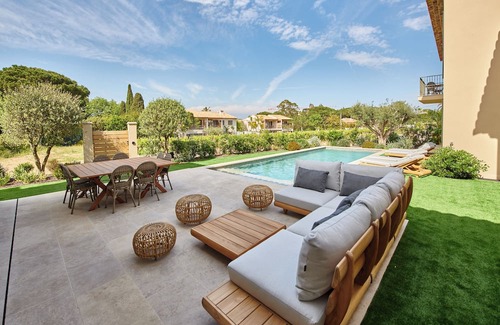 Cote d'Azur- French Riviera Villa | Villa Eucleia - 7 rooms with hotel services in the center of Saint-Tropez