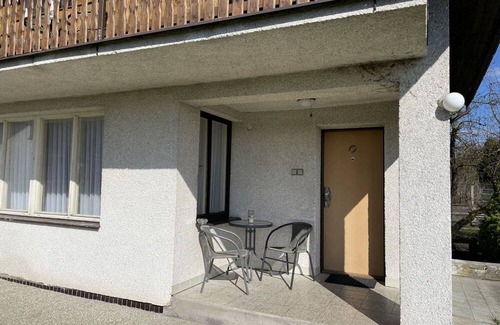Branzez House | Wonderful private villa for 6 people with WIFI, balcony, pets allowed and parking