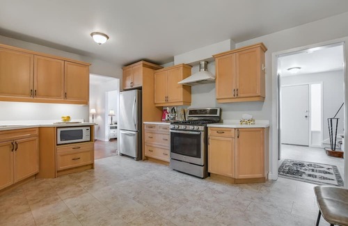 Kitchener House | Rent the Rectory! Close to shopping, bus routes, and easy highway access