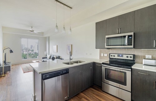 West End Apartment | Blueground | Downtown Austin, pool, nr Congress