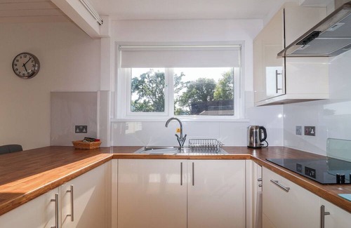 Heligan Cottage | PEBBLE & PINE AT HARCOMBE HOUSE, family friendly in Chudleigh