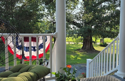 Andersonville House | Historic Farmhouse in the Dillwyn countryside. Not far from Farmville.