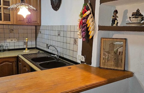 Canejan House | Homerez - Spacious House in Canejan with Mountain View