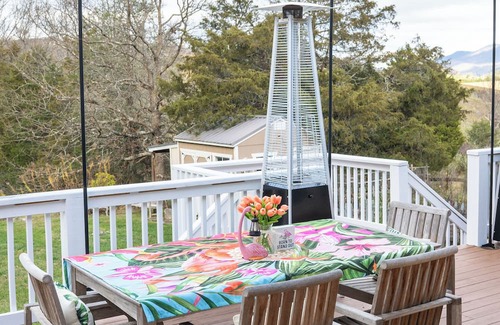 Blacksburg House | 5BR Blacksburg Escape – Disconnect from the Noise, Reconnect with Nature