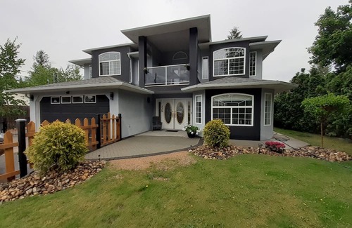 Port Alice Condo | remodeled 2 bedroom condo with private hot tub