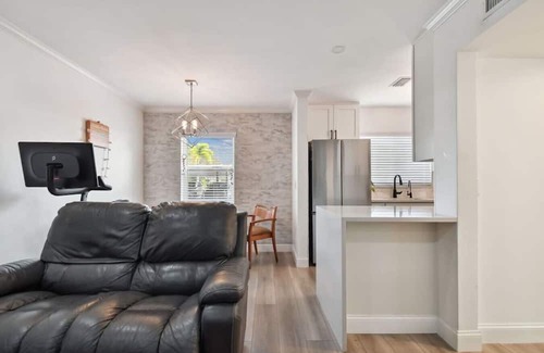 Dunedin Condo | Beautifully Renovated Condo on Water!