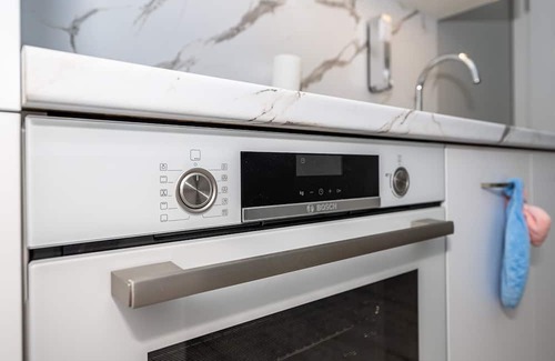 Plovdiv Apartment | ElenartLux- 2-bedroom apartment in Plovdiv-AC, WiFi, free parking, pet-friendly