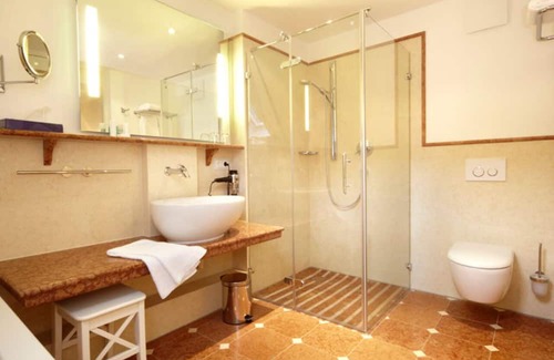 Pforzheim Apartment | Villa Trautz - Studios with queen-size bed including breakfast