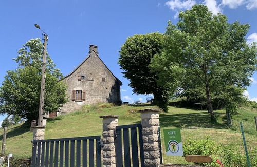 Saint Dezery Cottage | Characterful cottage with billiards, fireplace, enclosed garden, pets allowed