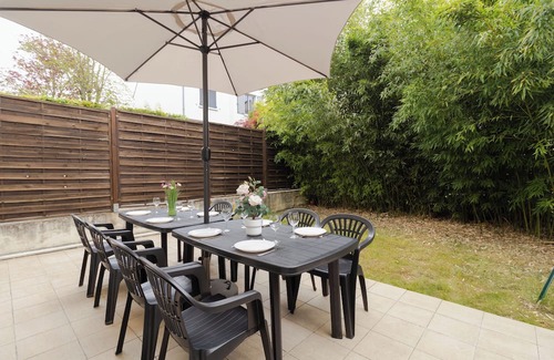 Bry-sur-Marne Villa | Cosy House with Garden Paris Disney