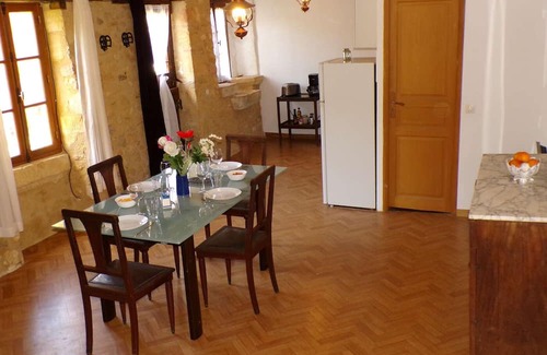 Le Vigan House | Rural cottage in Gourdon with free Wi-Fi and parking