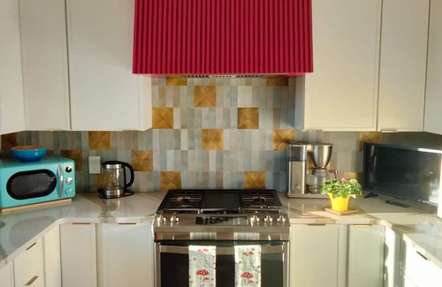 Montclair Apartment | Sunny and cozy apartment near Downtown Montclair and NYC.