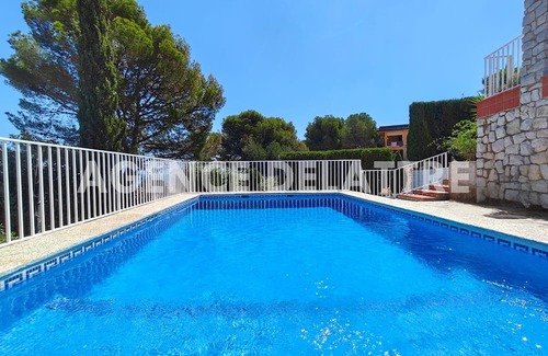 Peniscola Ski Chalet | Villa sea view near the center, 3 bedrooms, swimming pool, barbecue WIFI