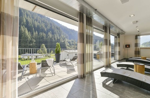 Klosterle Apartment | Flat in Arlberg near Ski Slopes & Sauna