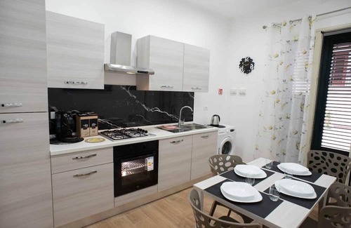 Albergheria Apartment | Short-term rentals Yris House structured new a few meters from the historic center