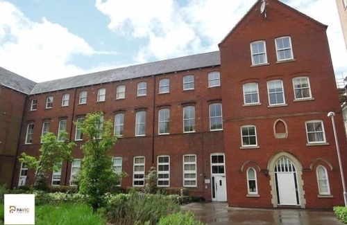 Portswood Apartment | Crew Quarters l Free Parking l Wifi l Central