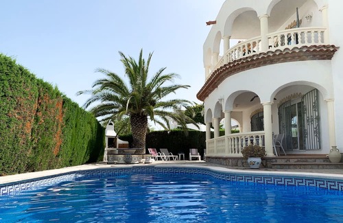 Miami Platja Apartment | First floor apartment pool villa Michelle near the beach