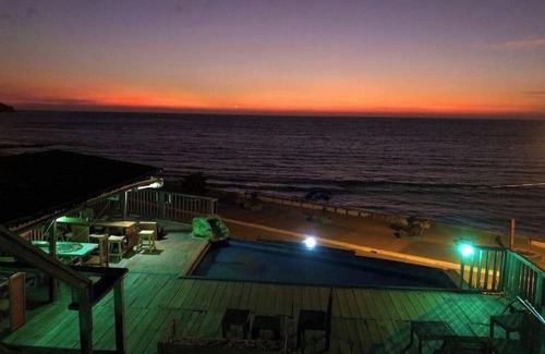 Bahia de Caraquez House | Hey-sol house, ocean front, pool terrace.