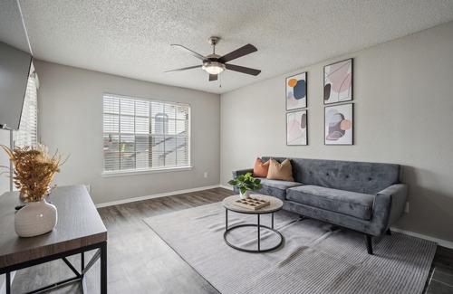Bedford Apartment | 3001 Crystal Springs 723 I Spacious 2 Bed 2 Bath
