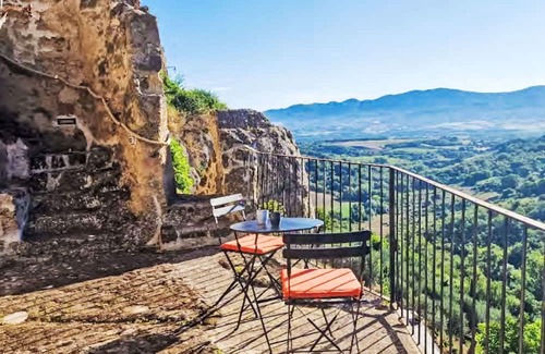 San Michele in Teverina House | Stunning private villa for 6 guests with A/C, private pool, WIFI, TV and terrace