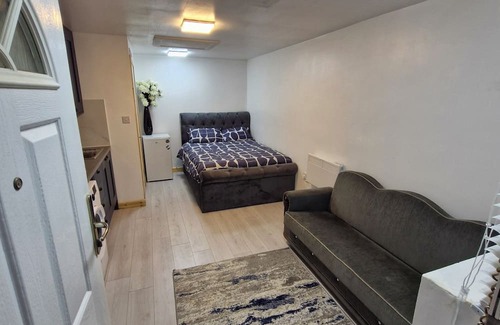 Rochdale House | Guest house Rochdale Greater Manchester. .