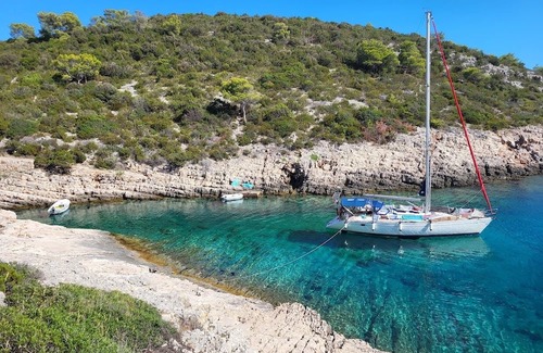 Split Boat Rental | Sailing boat/3 cabin + A/C, - skipper included in price